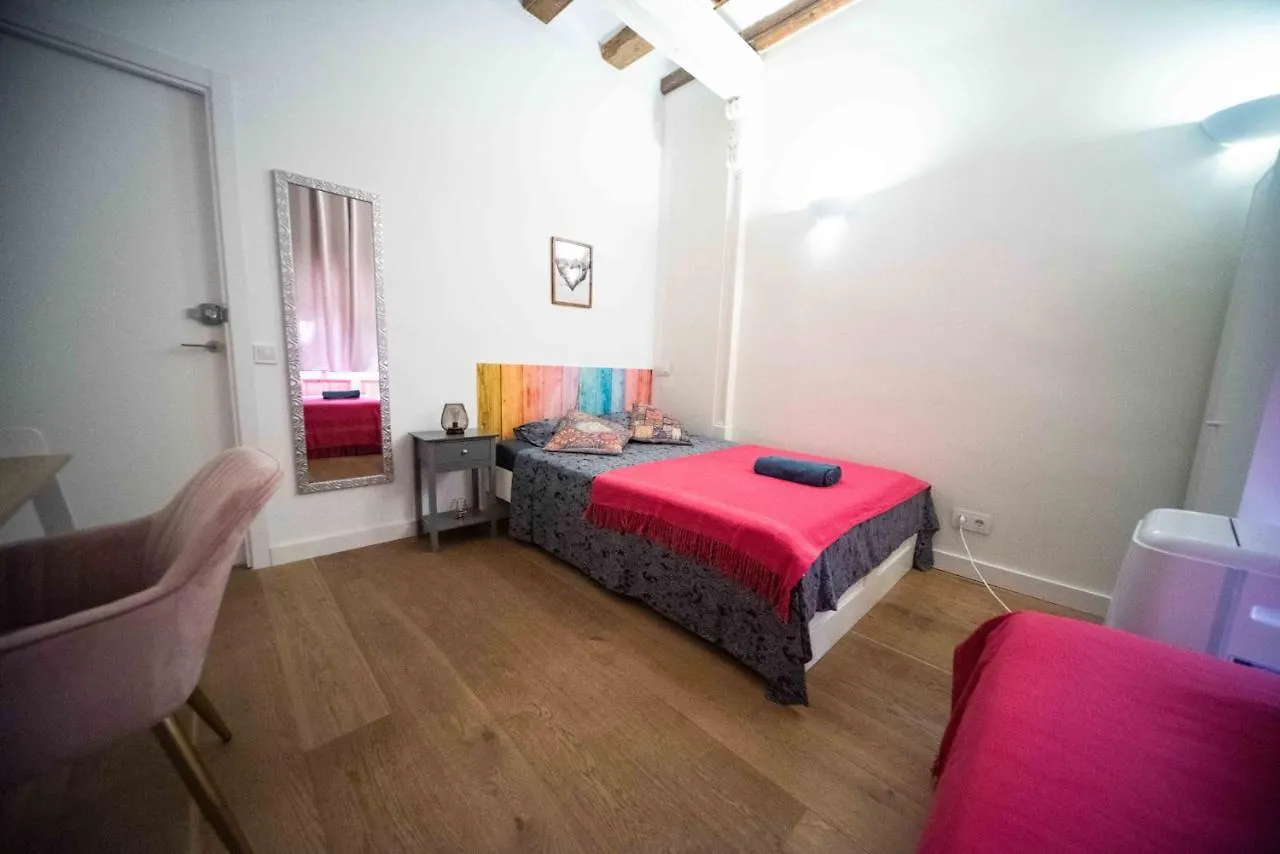 Born Rooms - St Caterina Barcelona Spanje